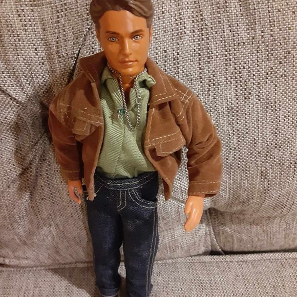 Doll 90210- Brandon - Picture 5 of 8